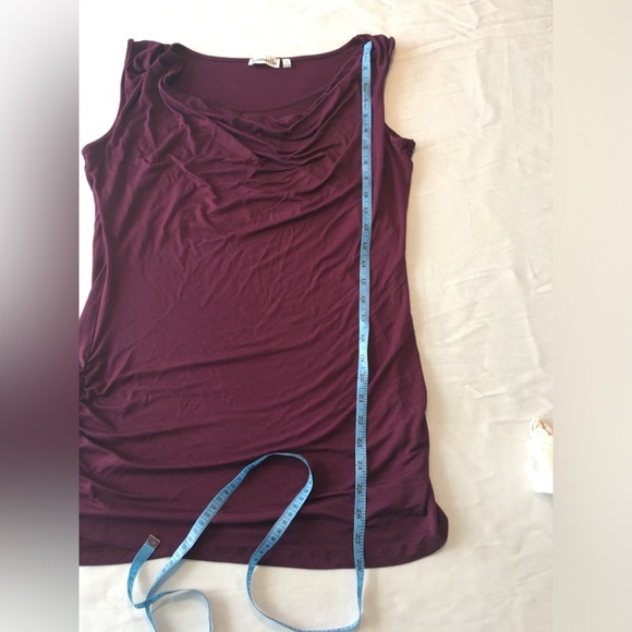 Burgundy nursing top - Picture 8 of 10